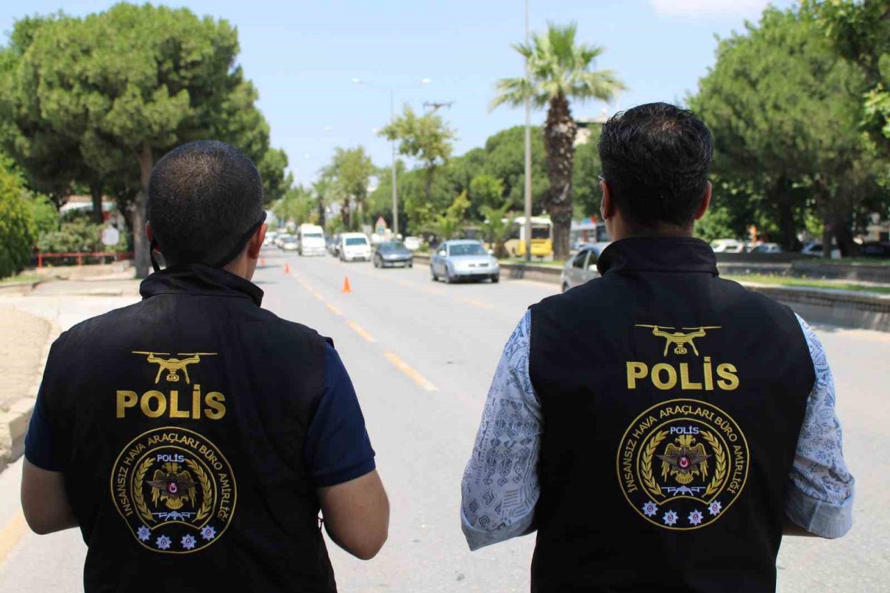 Drone destekli denetimlerde 2 saatte 33 araç cezadan kaçamadı
