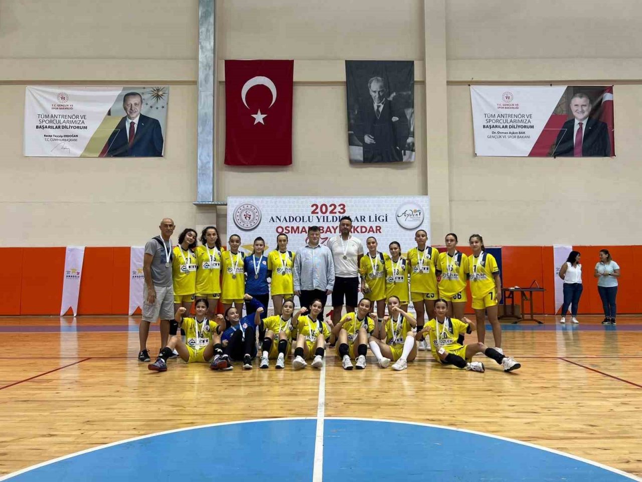 Aydın’daki hentbol finalleri nefes kesti