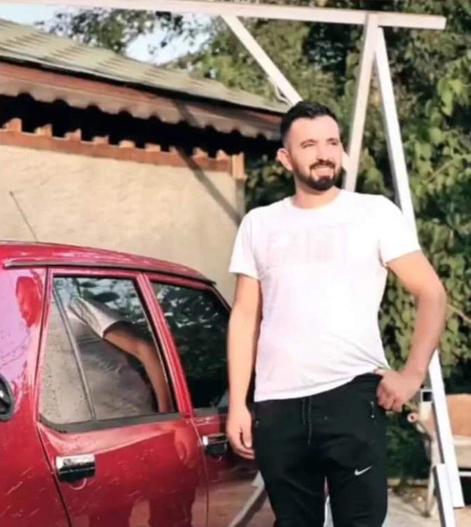 Kalbinden bıçaklanan genç son yolculuğuna uğurlandı