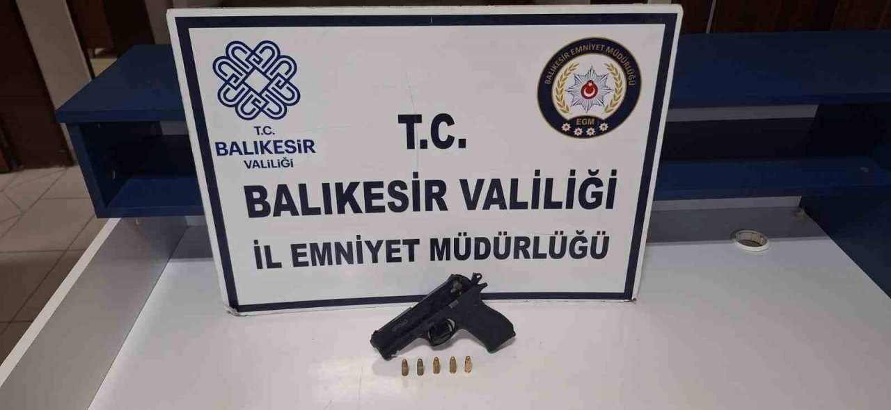 Balıkesir’de polisten son 1 haftada 180 aranan şahsa gözaltı