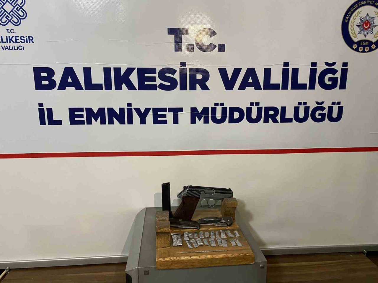 Balıkesir’de polisten son 1 haftada 180 aranan şahsa gözaltı