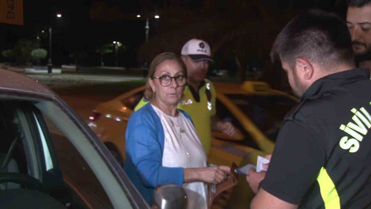 Denetimde emniyet kemeri takmadığı için ceza kesilen sürücü: "Ben sanatçıyım nasıl çekiyorsunuz beni"