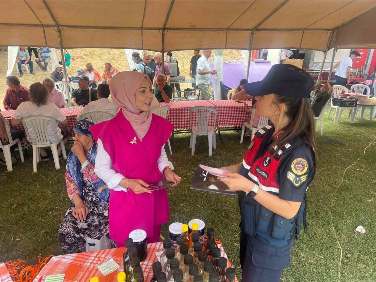 Çal festivalinde kadına yönelik şiddete karşı bilgilendirme yapıldı