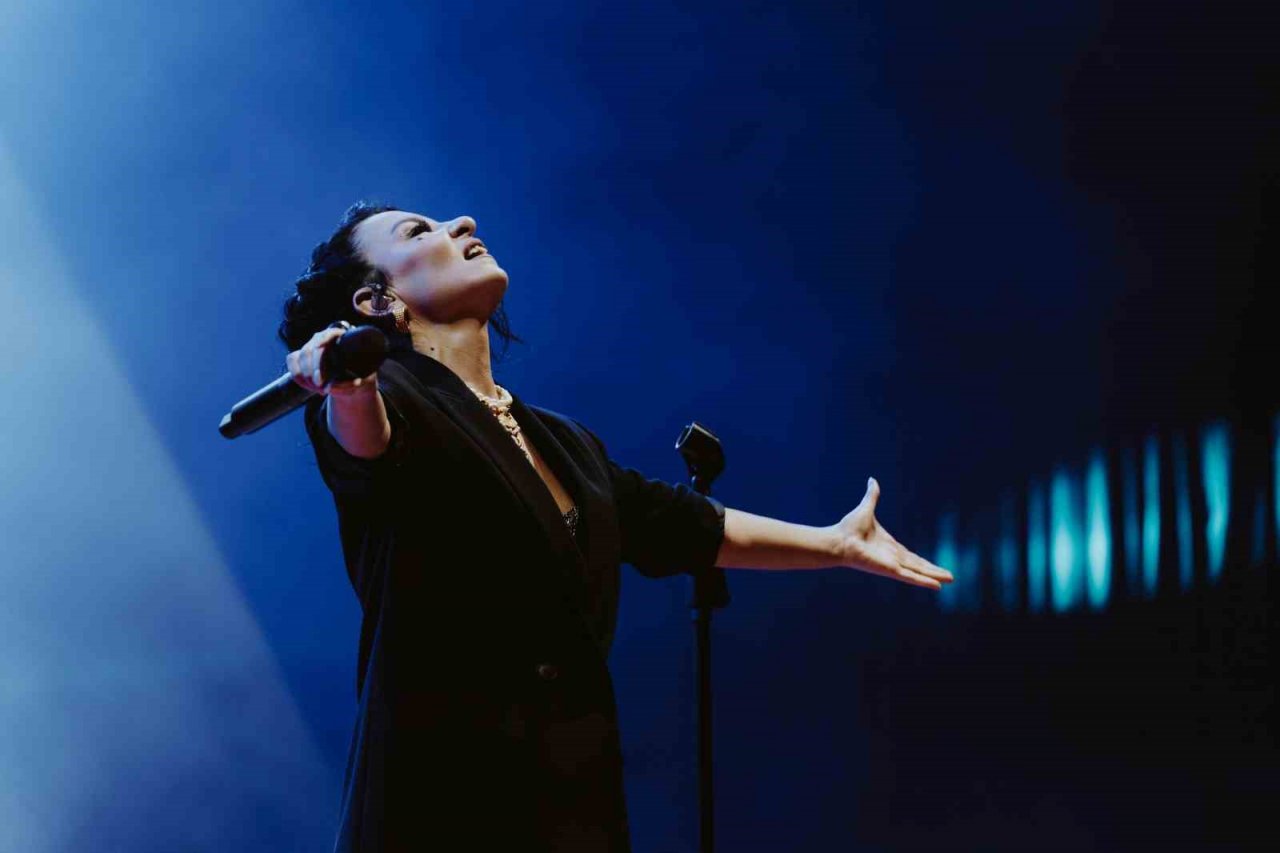 Fatma Turgut Erzurum’da hayranıyla buluştu