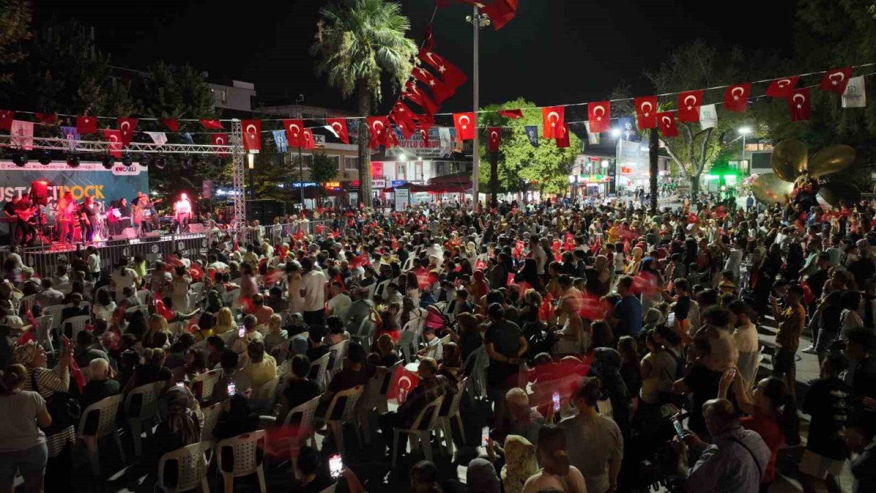 Fener alayı ve donanma bandosu konserine davet