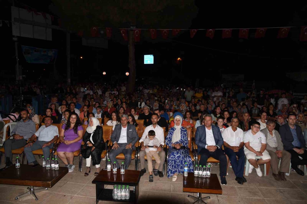 Karacasulular festivalde coştu