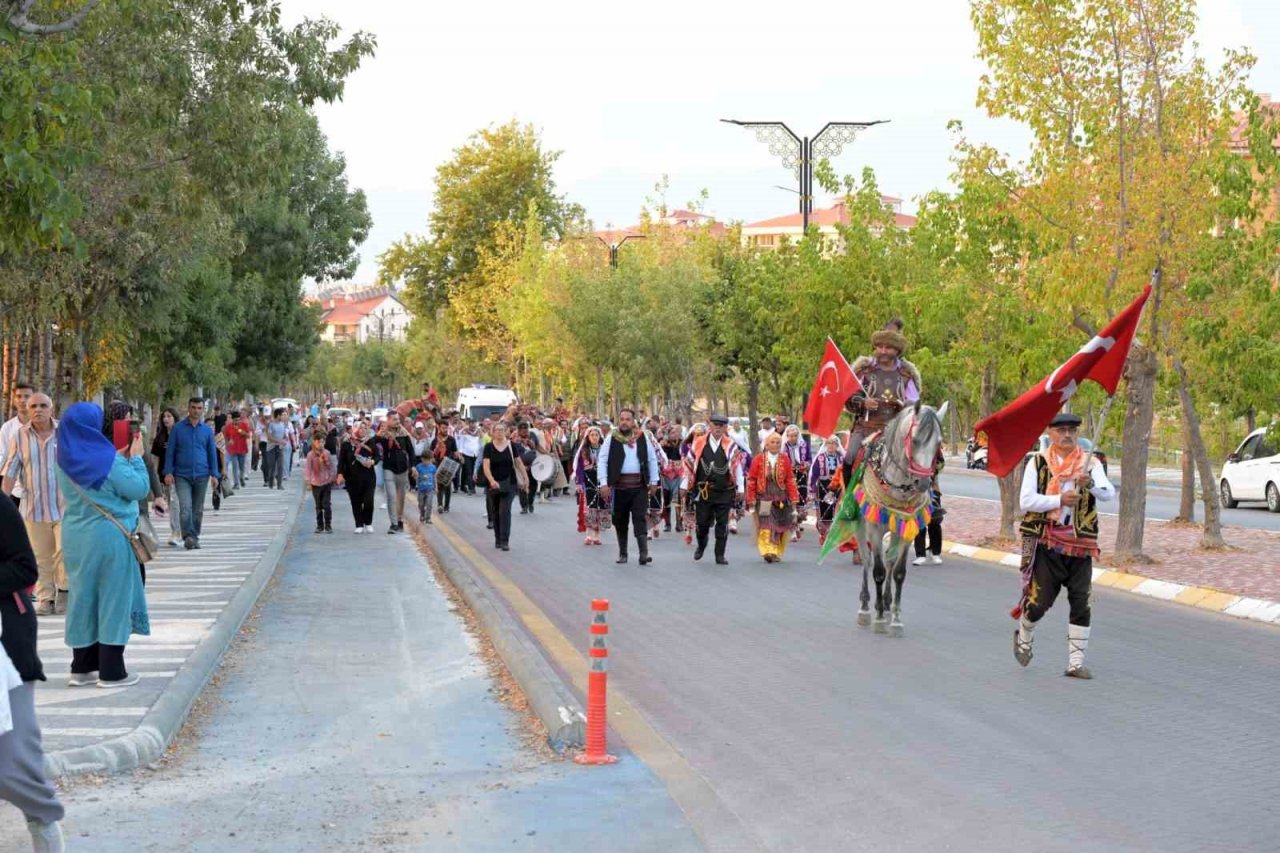 Isparta’da Yörükler şehir merkezine indi