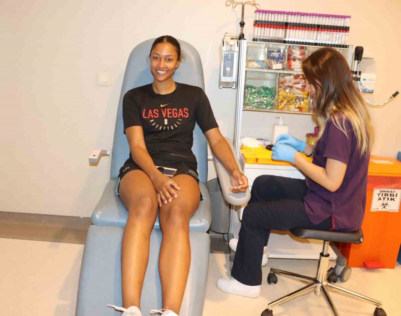 ABD’li forvet Nared, İzmit Belediyespor’da