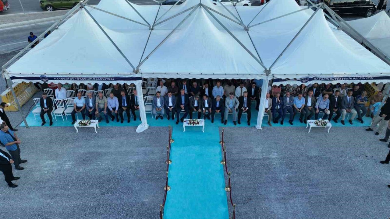 Büyükşehir’in 92 milyon TL’lik yoluna muhteşem açılış