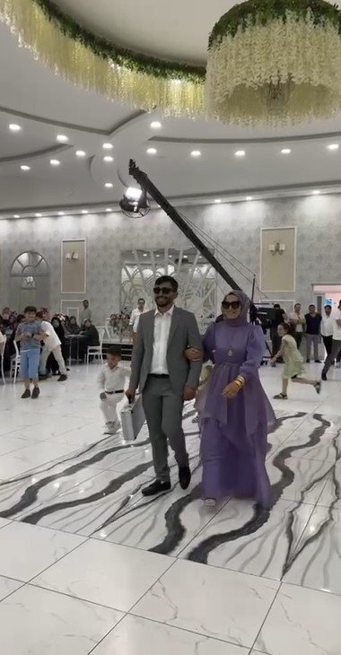 Tır şoförü damada düğünde tır lastiği hediye ettiler