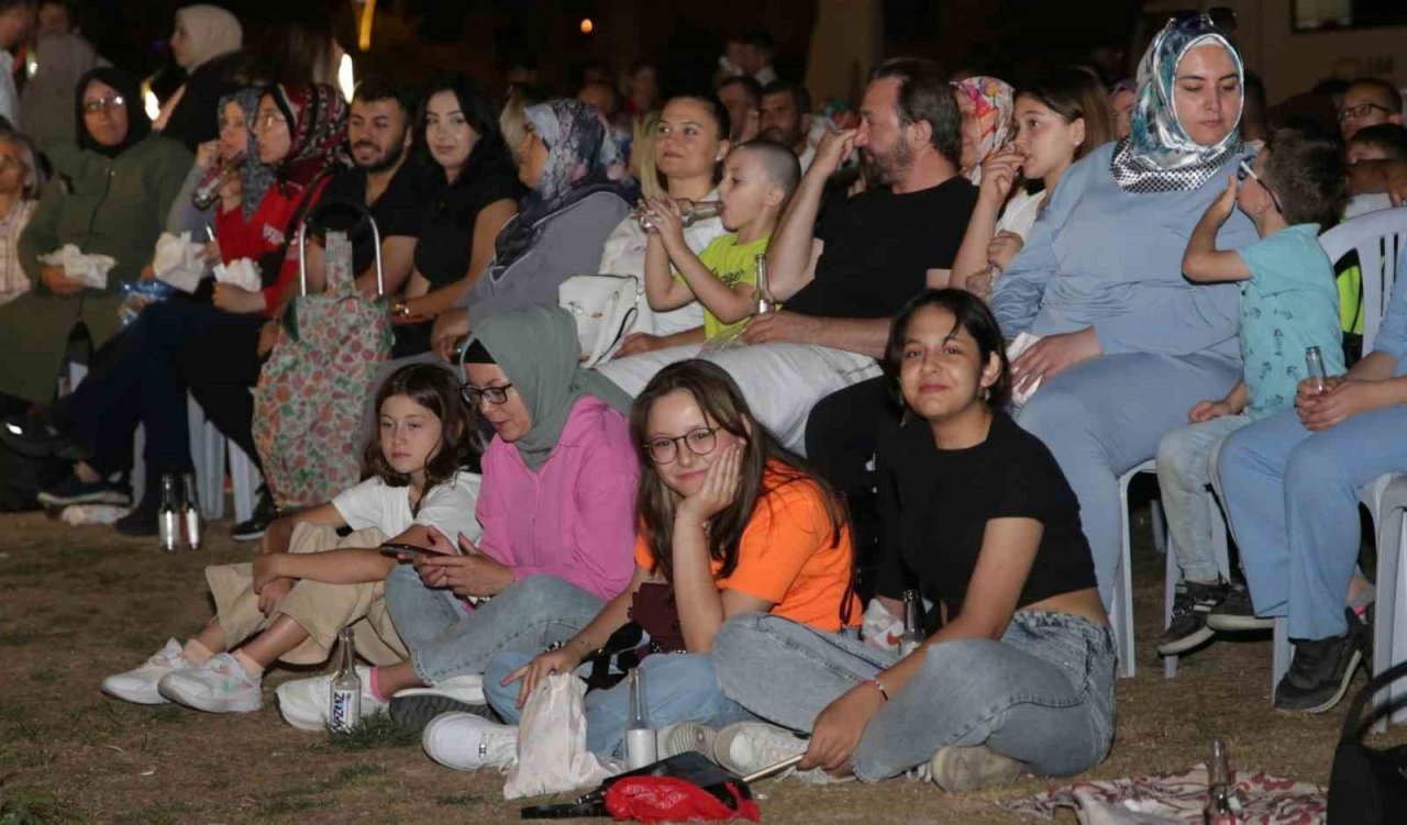 Kütahya’da açık hava sinemasında nostalji rüzgarı