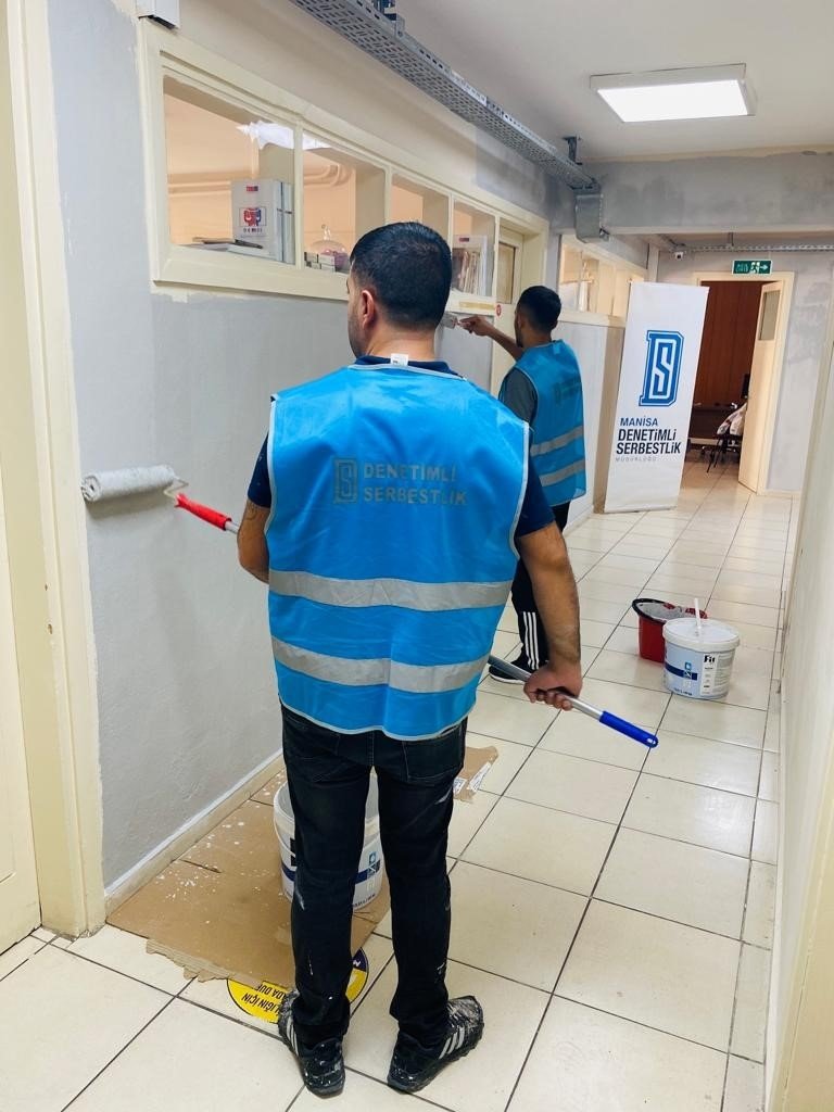 Denetimli çalışanlar kamuda görev almaya başladı