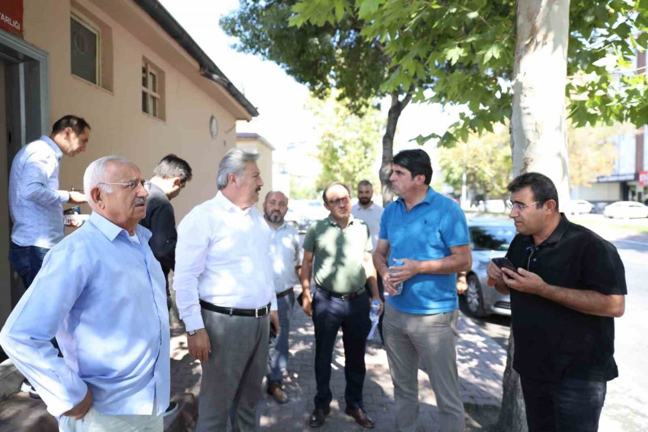 Melikgazi mahallelerde genel temizlik çalışmasına başladı