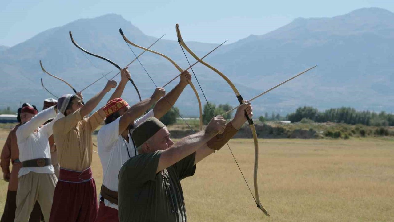 Mengücek Gazi Hava Koşusu Türkiye Şampiyonası sona erdi