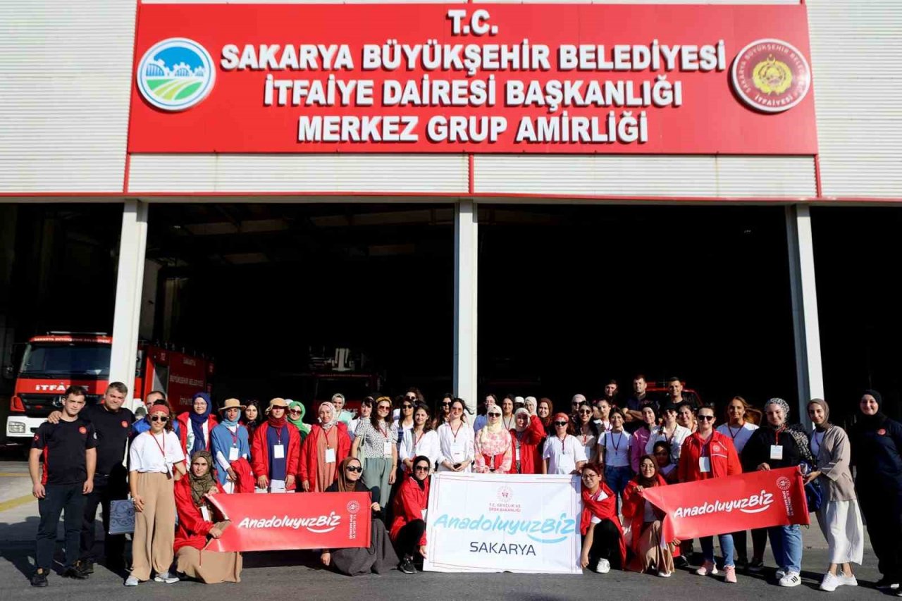 Isparta’dan gelen 40 gönüllüye yangın eğitimi verildi