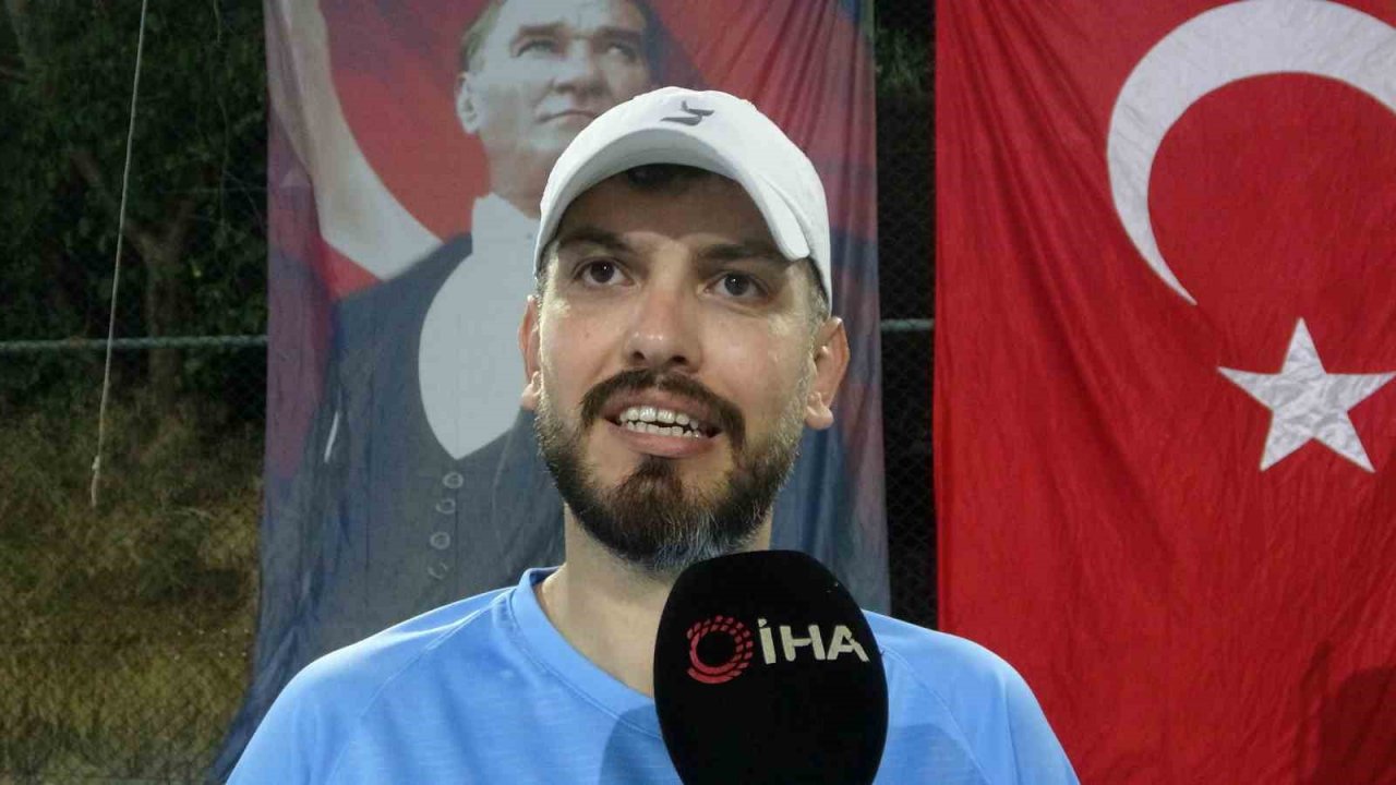 Tenis turnuvası Selçuk Kılıç kazandı.