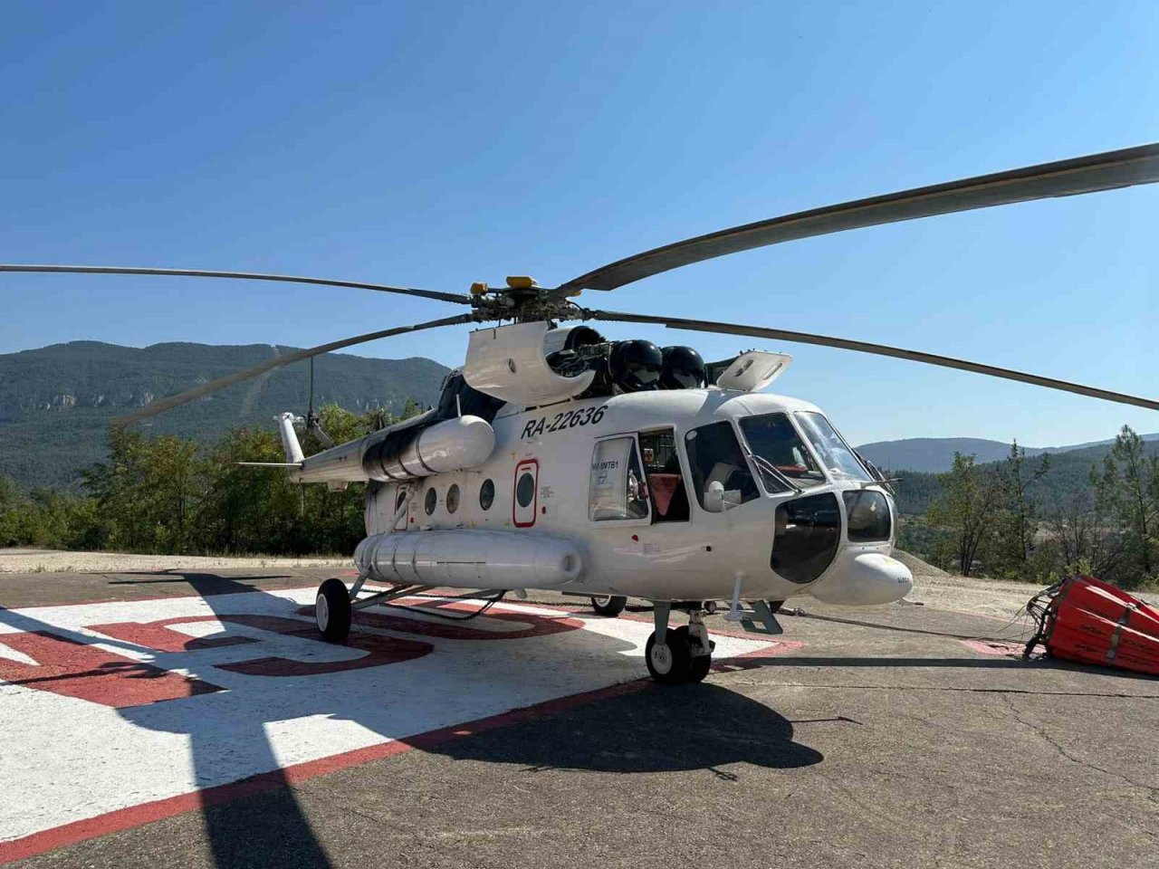 Karabük’te orman yangınlarına önlem olarak helikopter konuşlandı