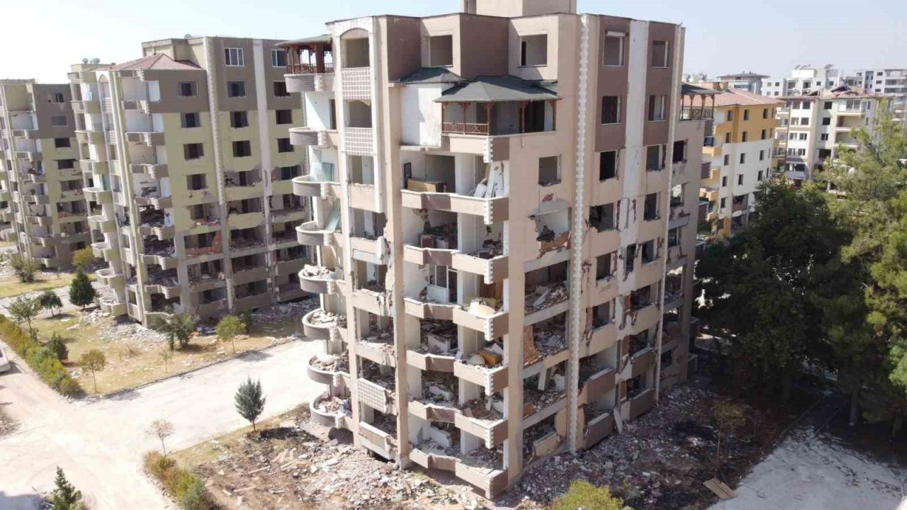 Adıyaman ‘terk edilmiş şehri’ andırıyor