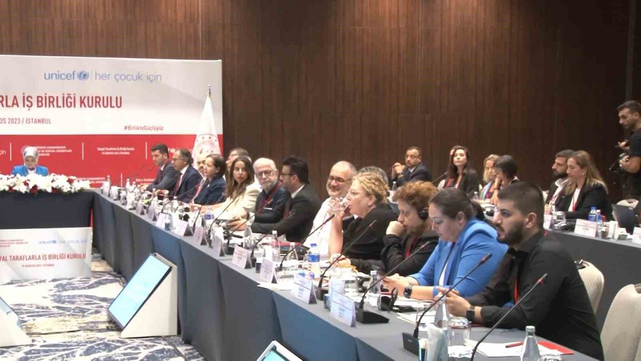 Bakan Göktaş: ”Bu süreçte 186 milyondan fazla ihtiyaç malzemesinin dağıtımı yapıldı”