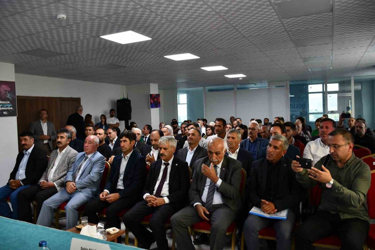 İleri: "Muhalefet ciddi bir kafa karışıklığı içerisinde"