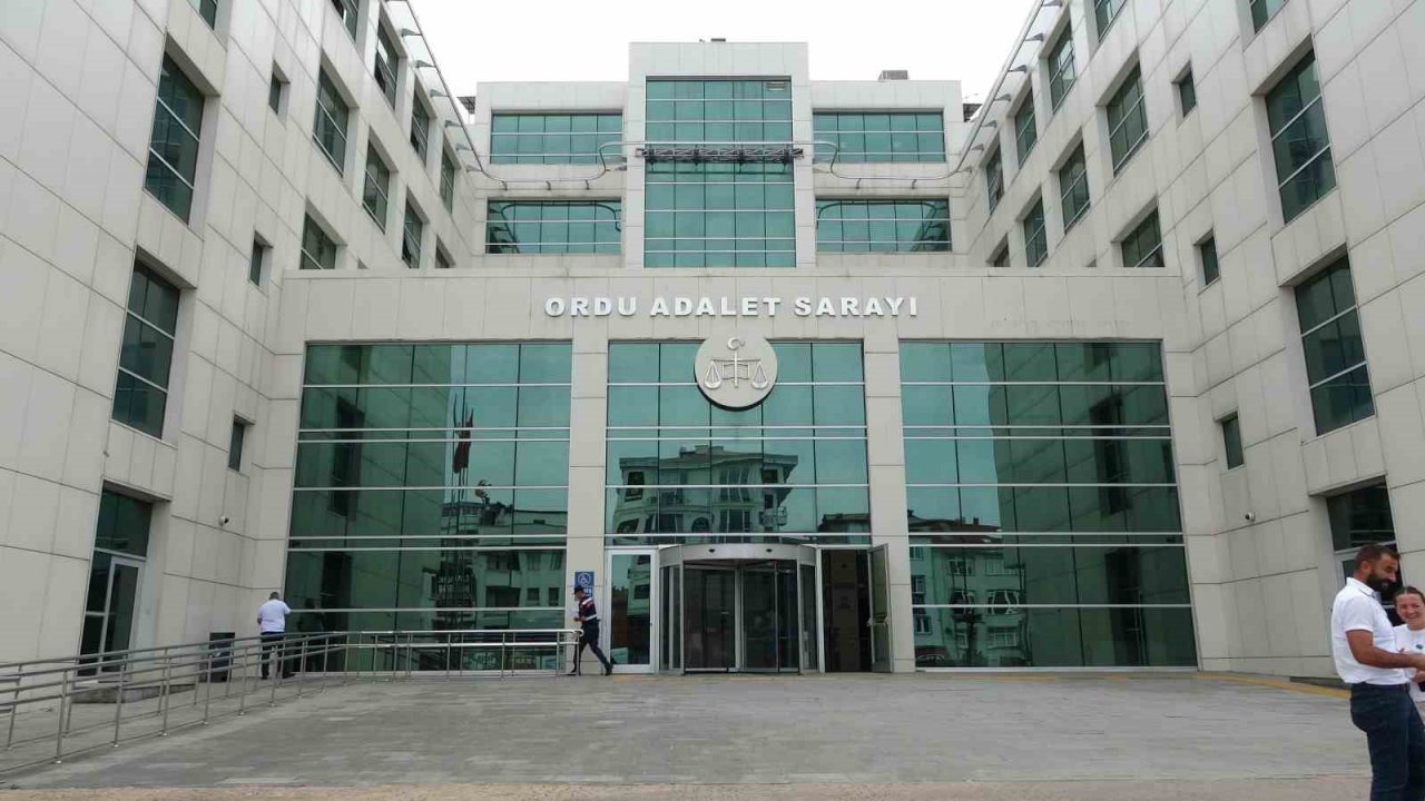 Eski eşini sopayla öldüren şahıs suç makinesi çıktı: Adliyeye sevk edildi