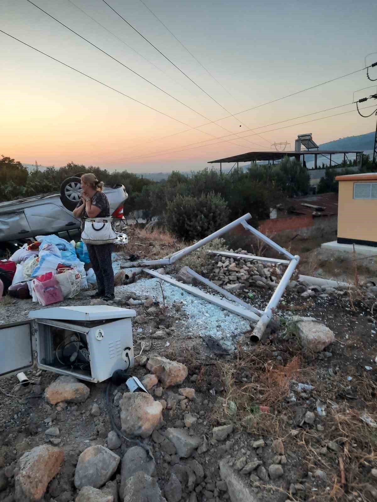 Buharkent’te kontrolden çıkan otomobil takla attı