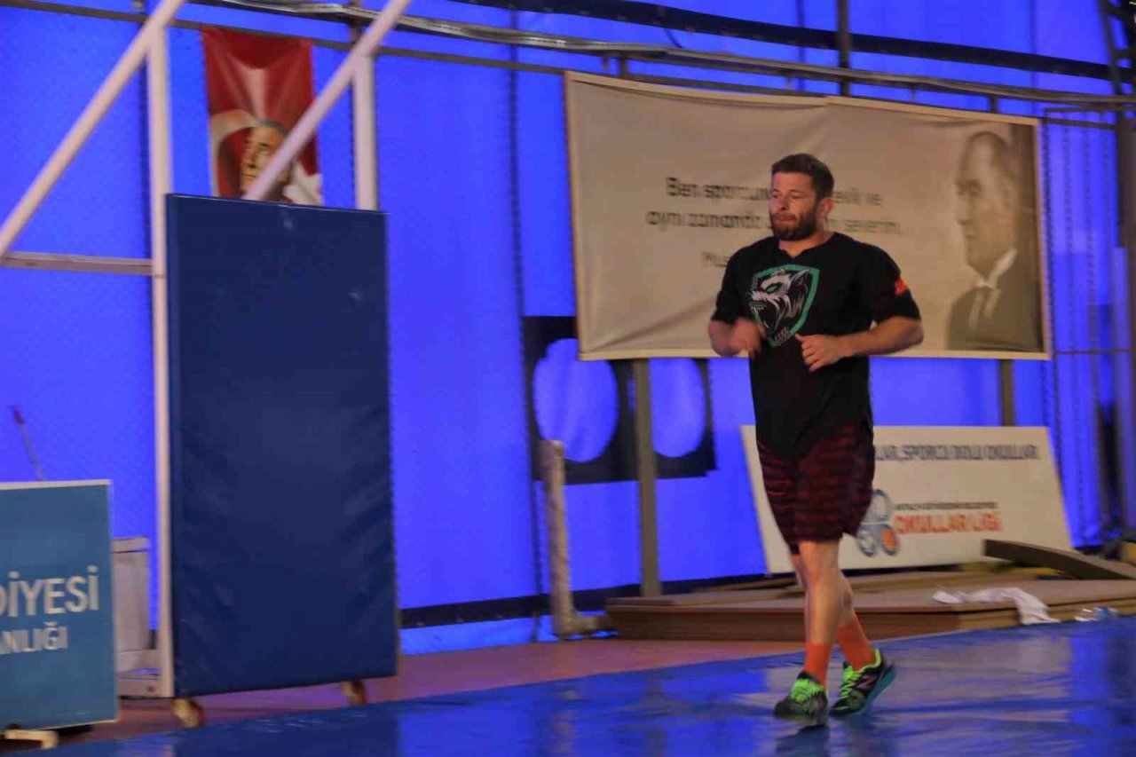 Başpehlivan İsmail Balaban, fotoğraf isyanını anlattı