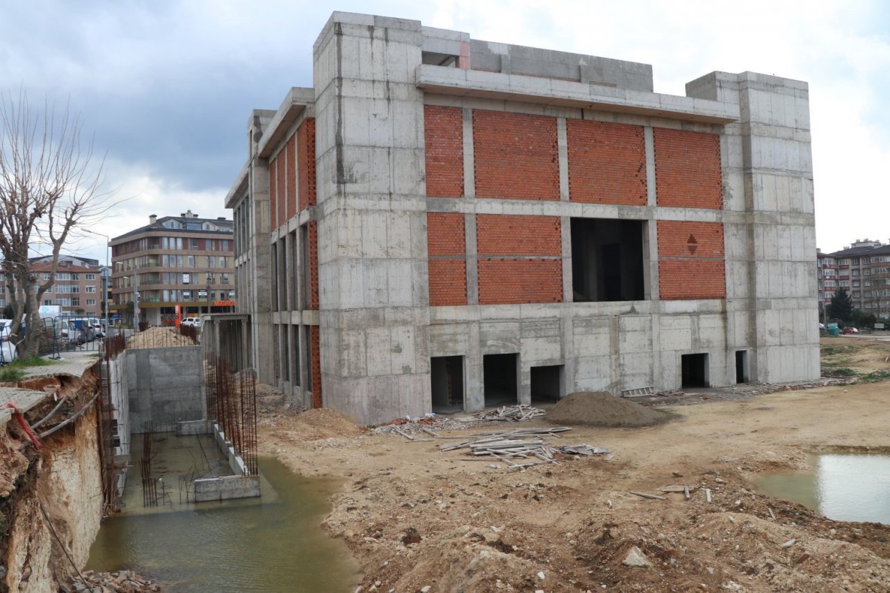 Bitmek Bilmeyen Kültür Merkezi Büyükşehir’e devroluyor