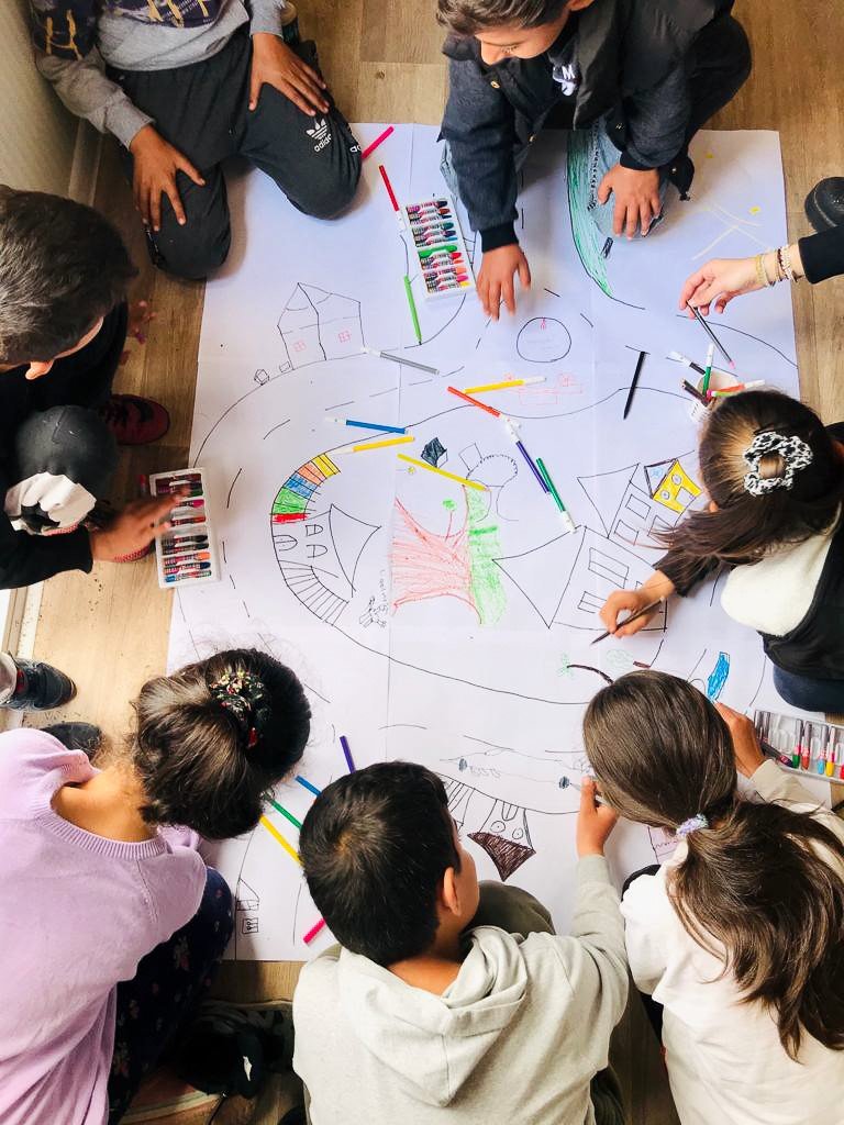 DEÜ’den deprem bölgesinde umuda yolculuk: ‘Hepimiz çocuktuk’