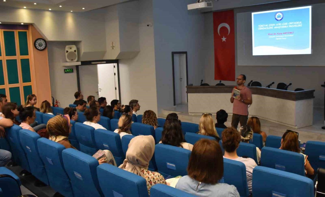 DOSTEK Koleji’nde ’Proje Tabanlı Öğrenme’ modeli anlatıldı