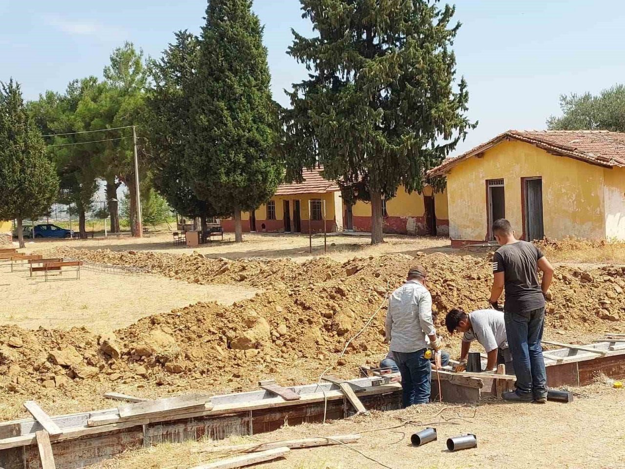 Yeşilkavak Mahallesi halı sahaya kavuşuyor