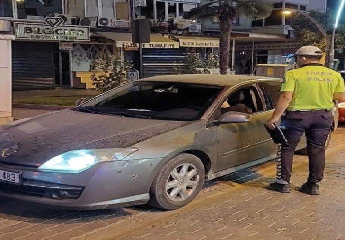 Gönen İlçe Emniyet Müdürlüğü Ekipleri tarafından trafik denetimleri sürüyor