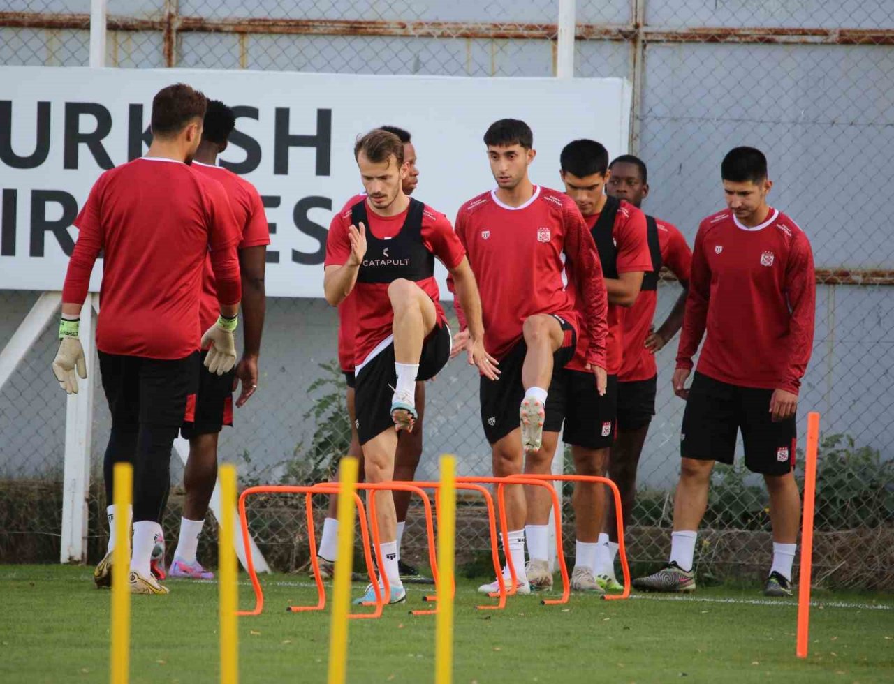 Servet Çetin: “Beşiktaş maçı bizim için özel”