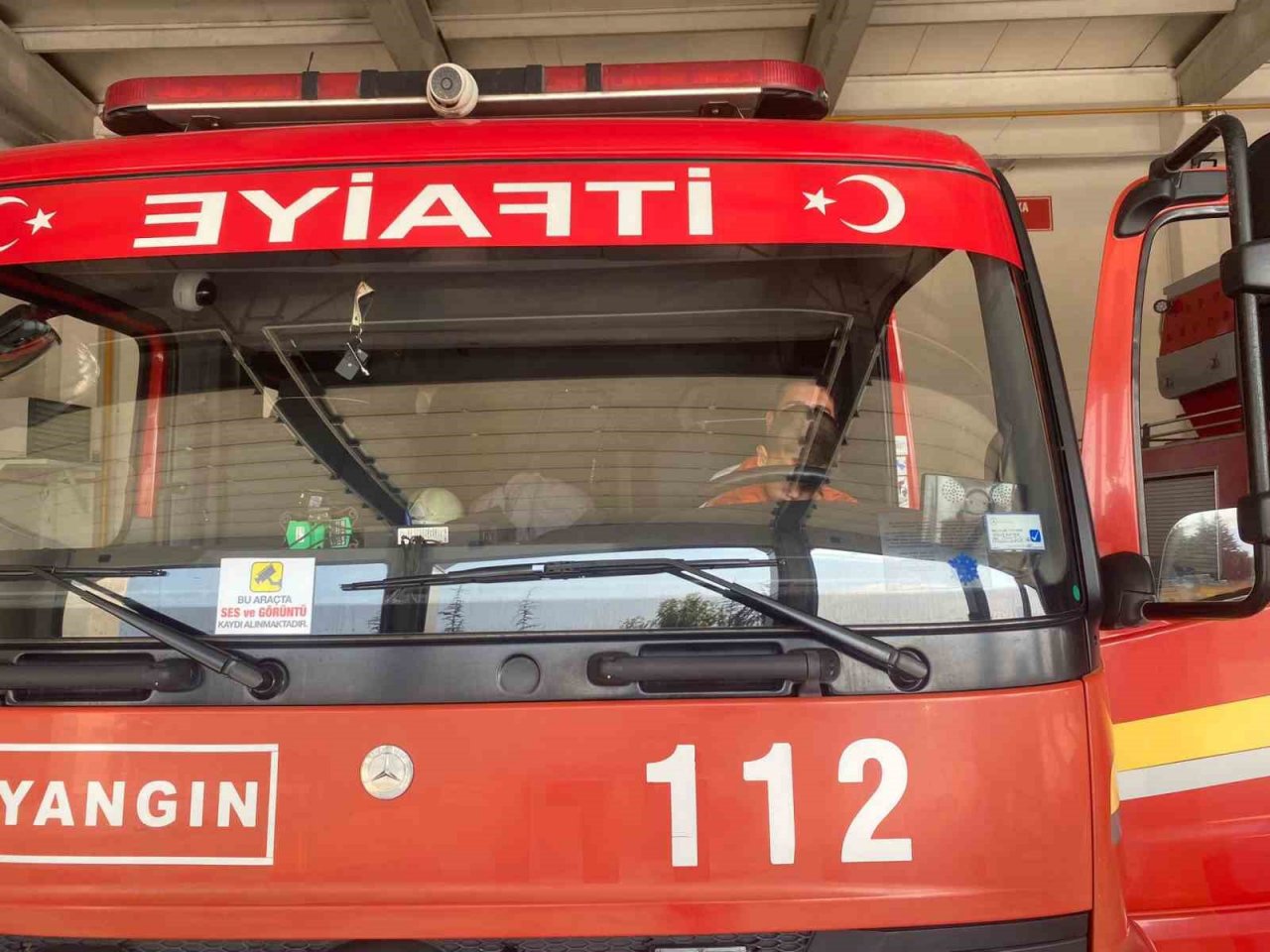 Sondaj kuyusundan 5 saatte çıkartılan minik Yamaç, kahramanlarıyla buluştu