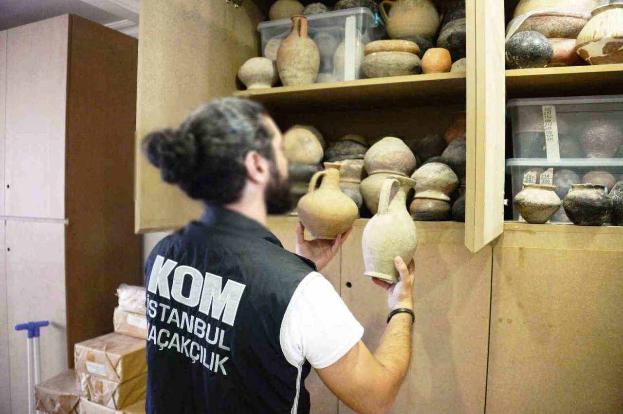 İstanbul’da tarihi eser operasyonu: 7 bin 364 eser ele geçirildi