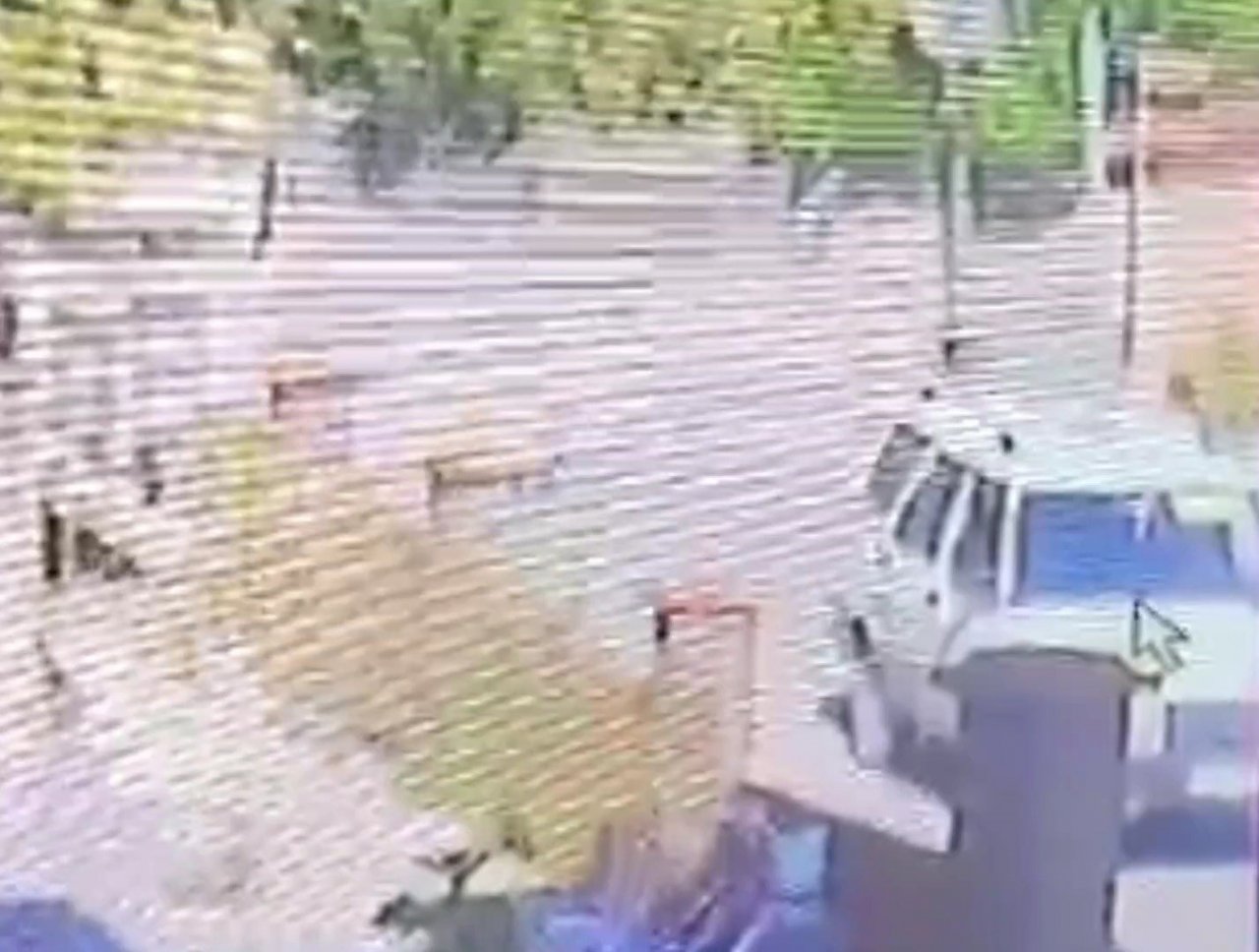 Anahtarı kontakta unutulan aracı böyle çaldılar