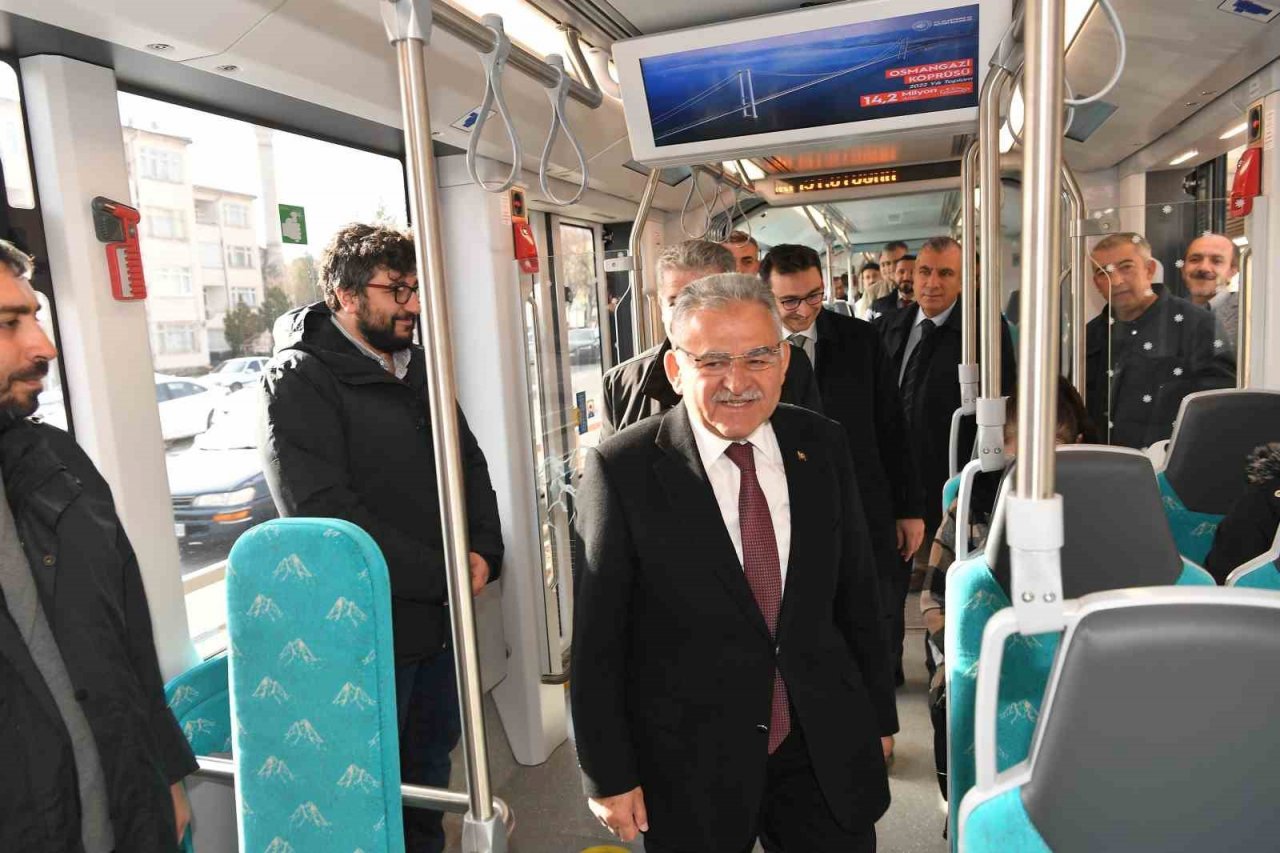 Kayseri’de tramvaylarda ücretsiz internet dönemi