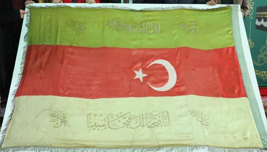 Develi’de 2. Fetih Sancağı bulundu