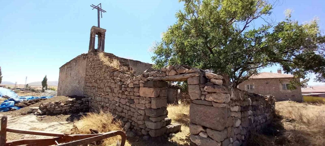 Develi’de 2. Fetih Sancağı bulundu