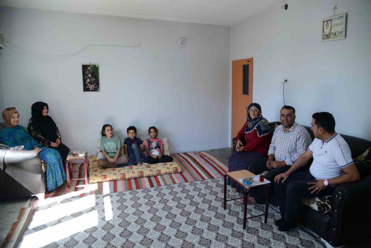 Çalışma ortamı bulamayan Semanur, “Konuk Evi Kız Yurdu” sayesinde Tıp Fakültesi hayaline kavuştu