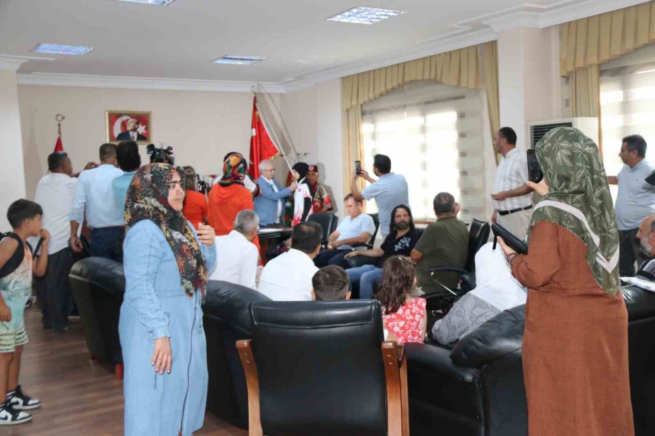 Şampiyon Azra Nur’a Muhteşem Karşılama