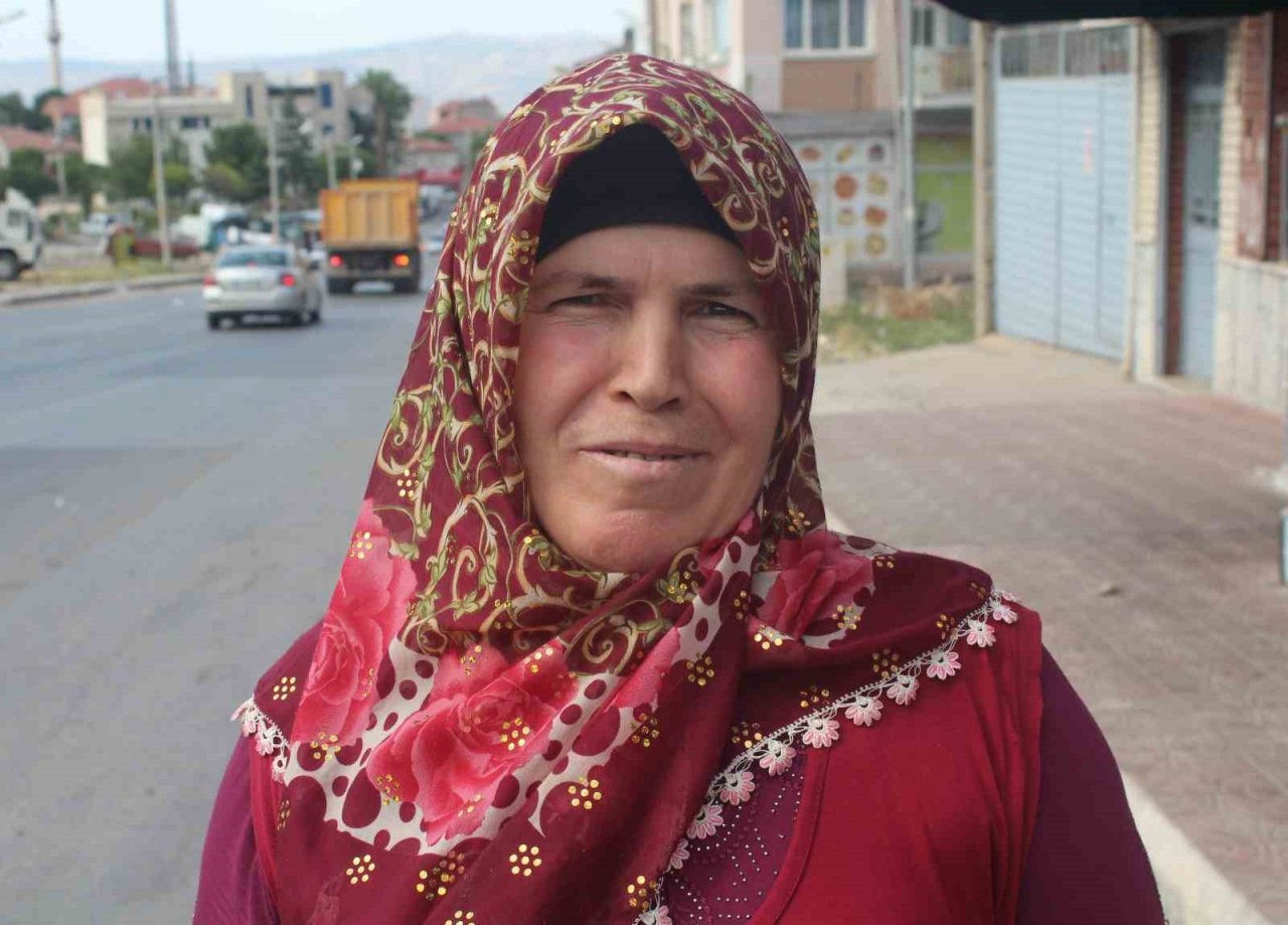 Yetersiz trafik önlemleri alınmayan caddeler tehlike saçıyor