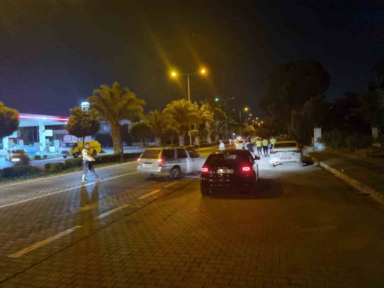 Marmaris trafik ekipleri 24 saat denetimlere devam ediyor