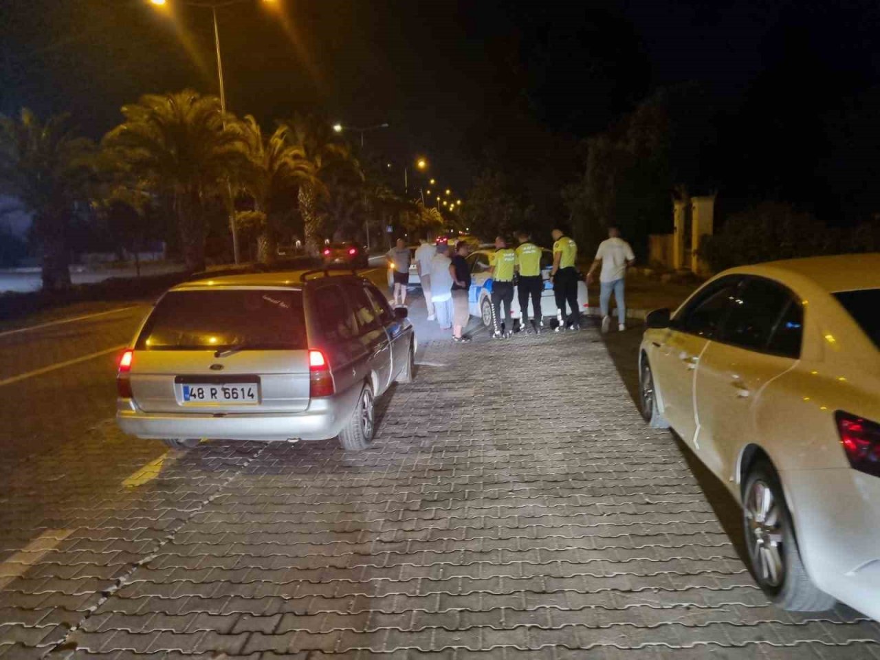 Marmaris trafik ekipleri 24 saat denetimlere devam ediyor