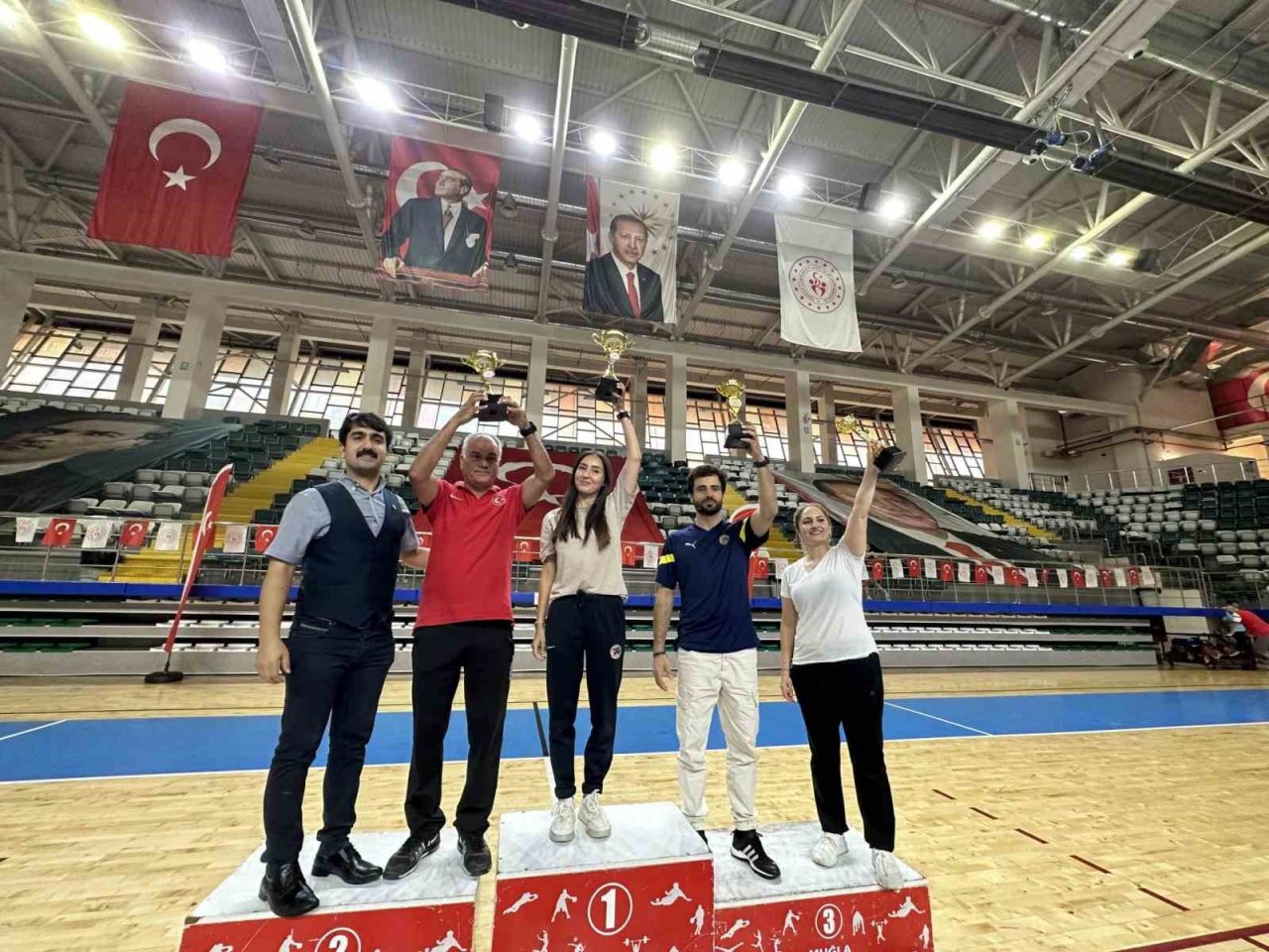 Muğlalı Taekwondocular zafer kupası için mücadele etti