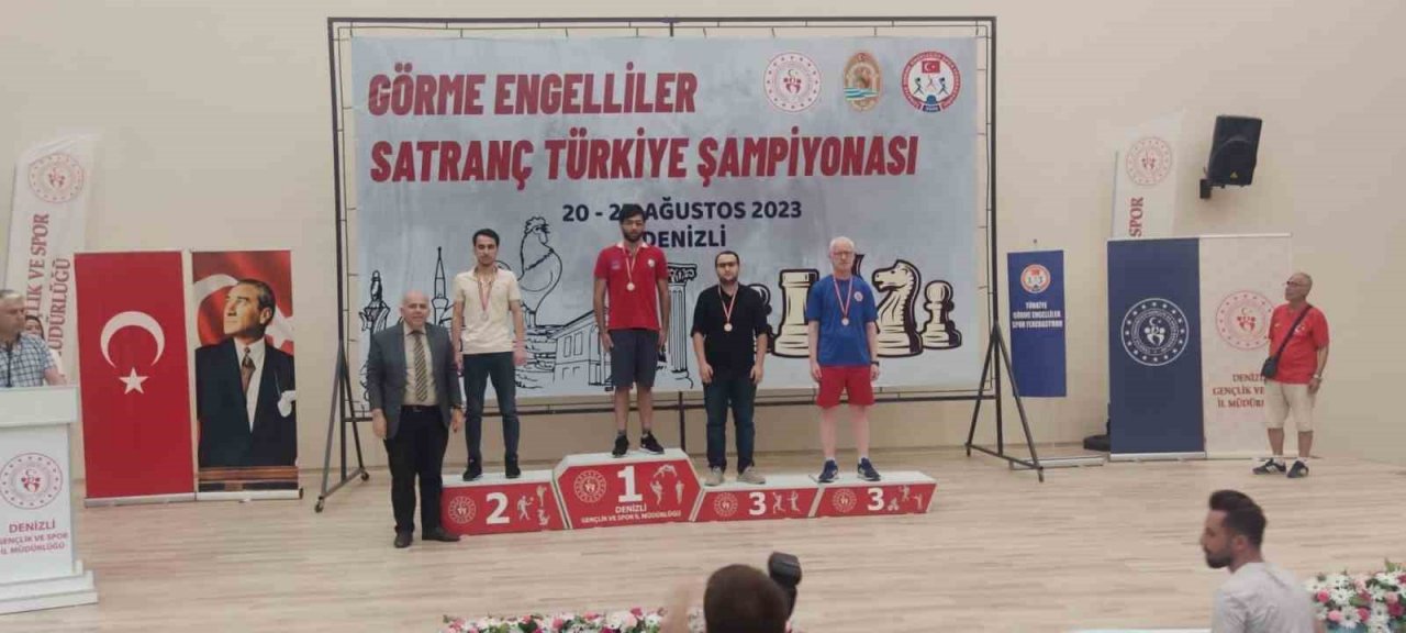 Nilüfer Belediyesi GESK’ten satrançta 3 madalya