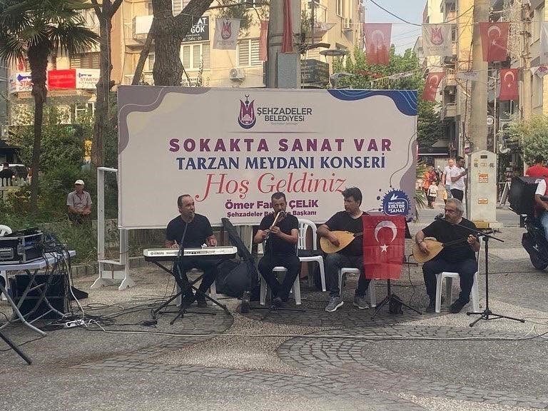 Şehzadeler’in sokaklarında sanat var