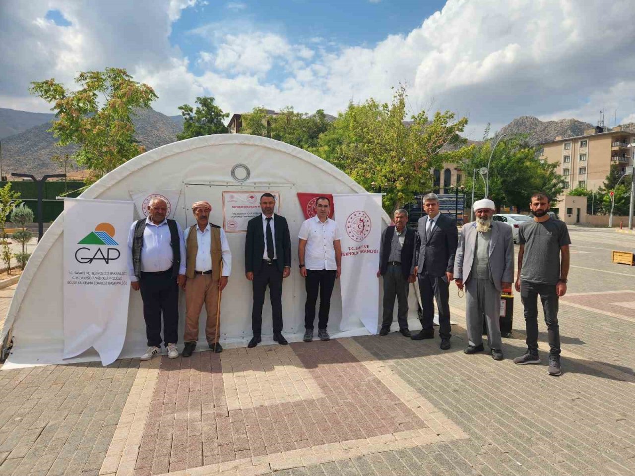 Siirt’te göçerlere 513 bin TL tutarında malzeme verildi