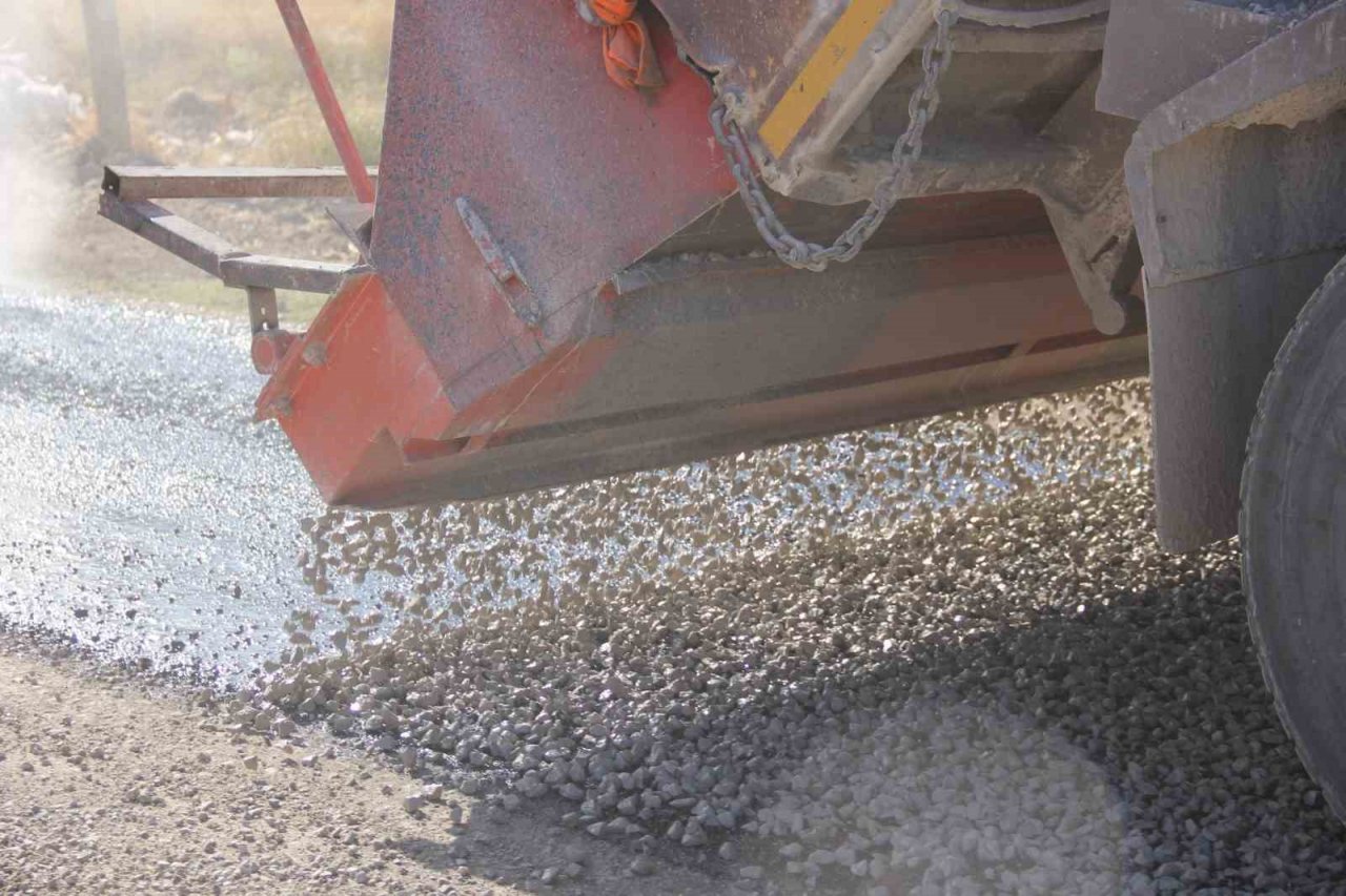 40 yıldır kullanılamayan yol ulaşıma kazandırıldı