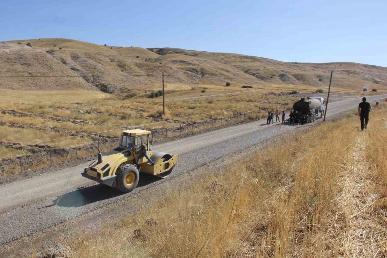 40 yıldır kullanılamayan yol ulaşıma kazandırıldı